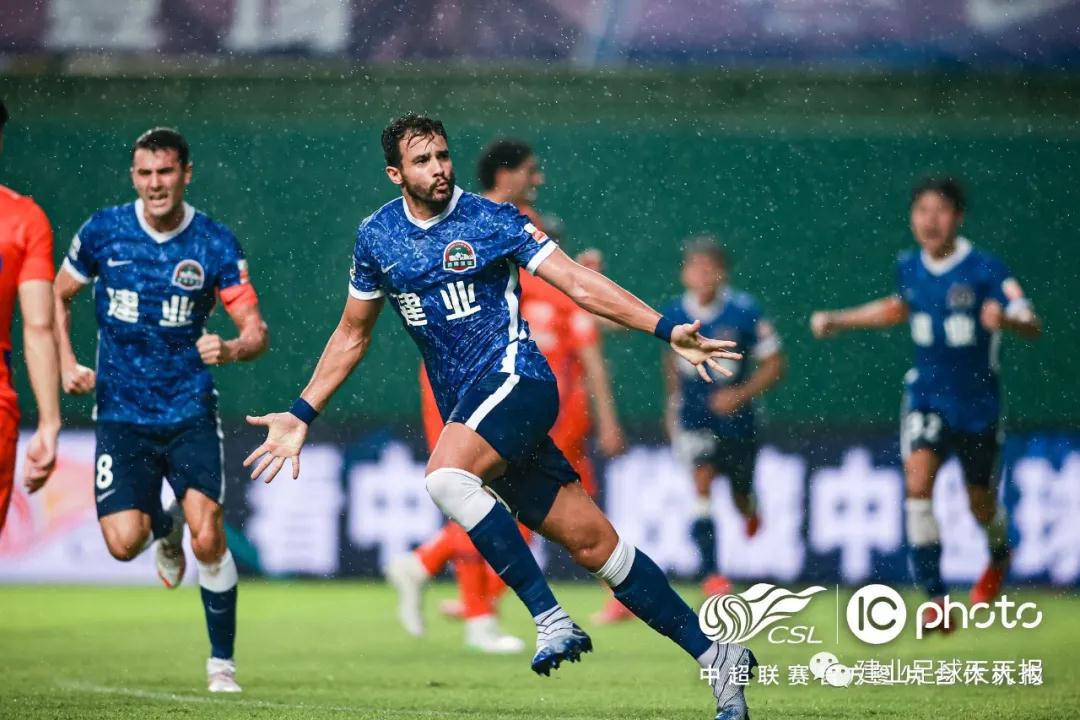 مباراة الزمالك والمصري بث مباشر يوتيوبدليل المشاهدة الكامل
