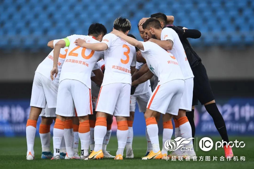 تحميل تطبيق فانتازي الدوري السعوديدليلك الشامل للمشاركة والفوز