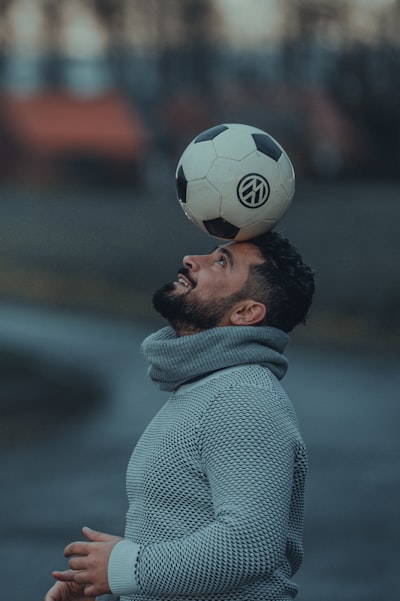 كيف يمكنني التحدث مع جوجل بالصوت؟